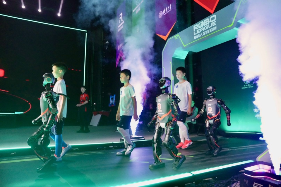 他在场上的 他在场上的